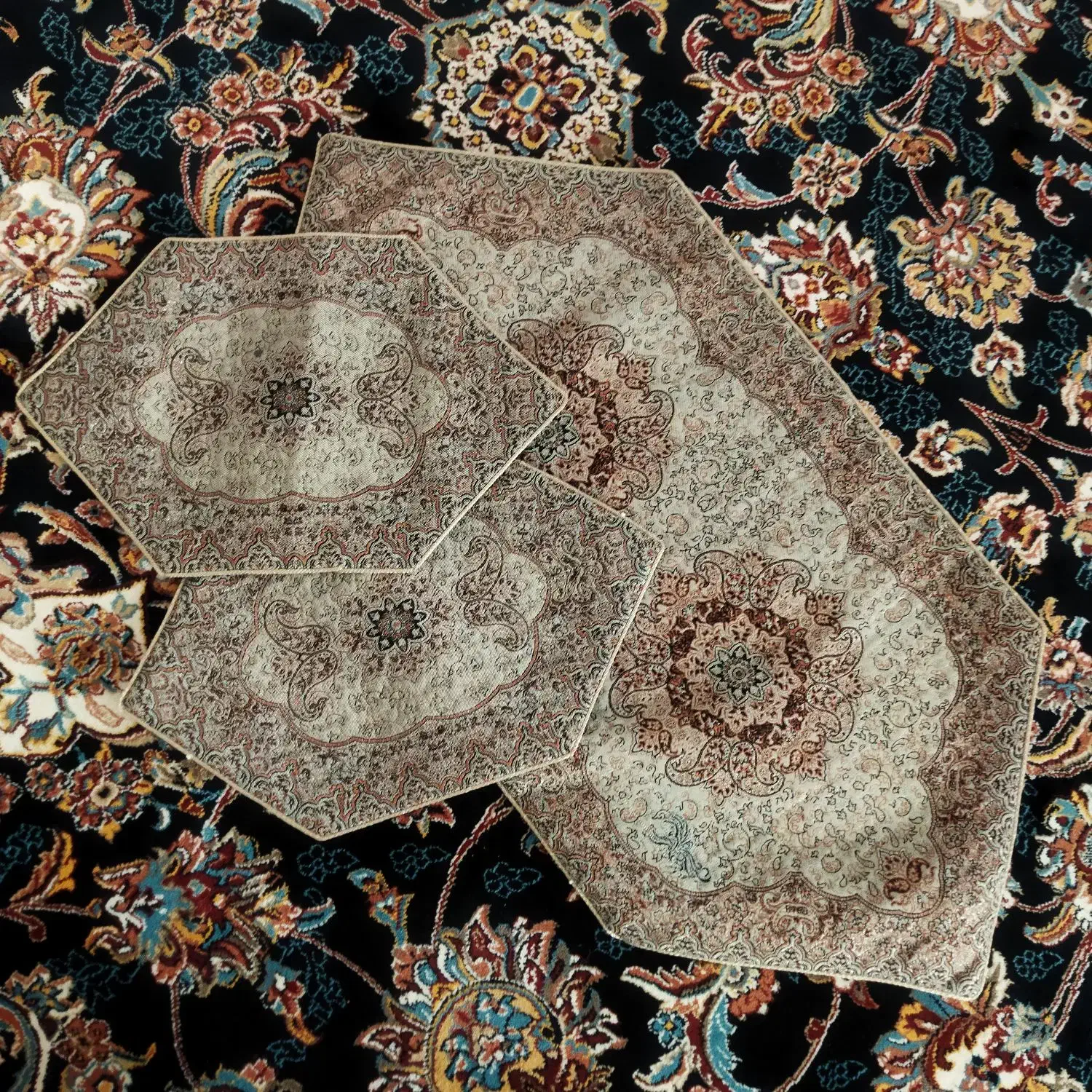 رو میزی|پرده، رانر، رومیزی|بروجرد, |دیوار