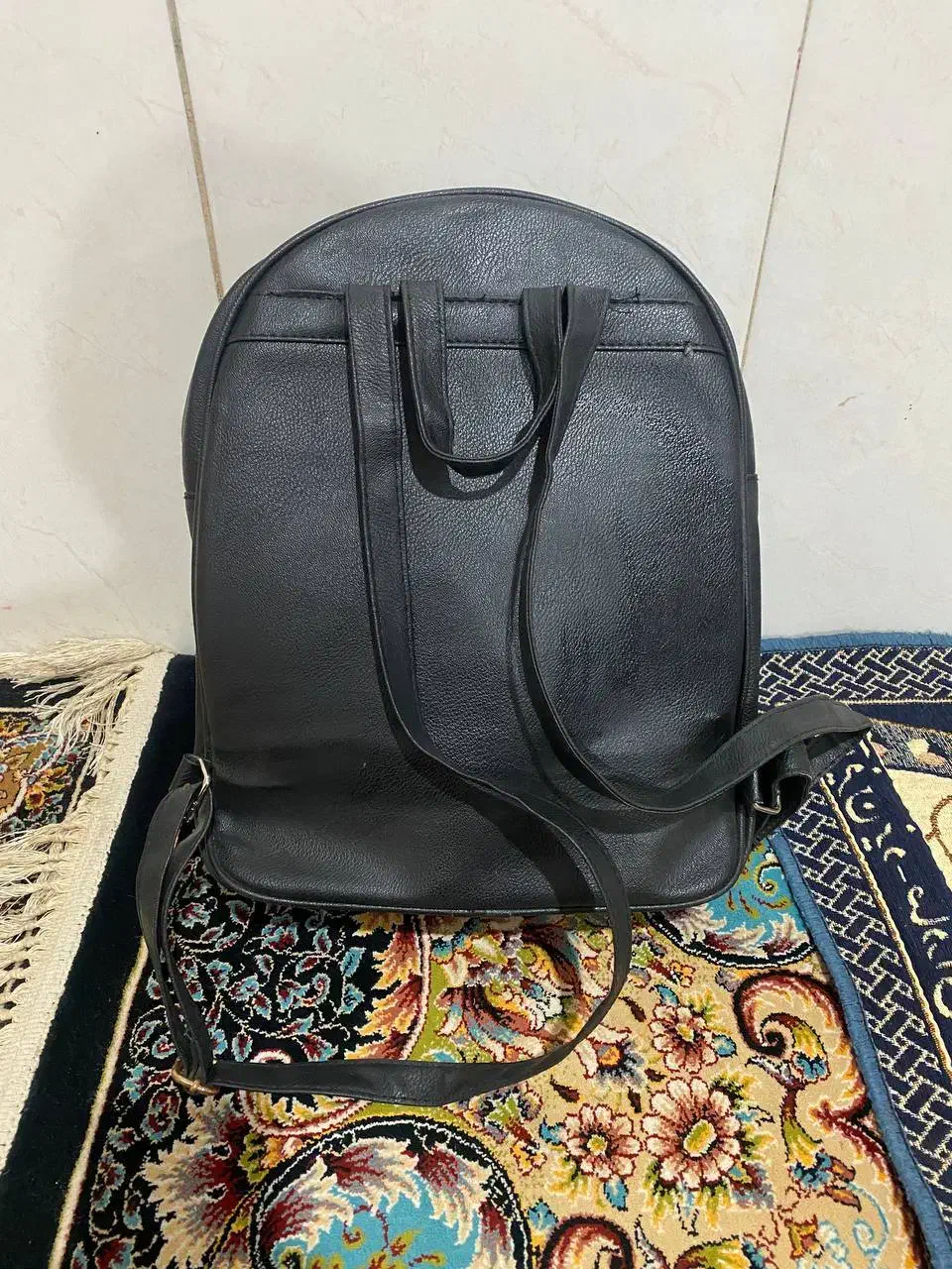 کیف|کیف، کفش، کمربند|نیشابور, بنیاد شهید|دیوار