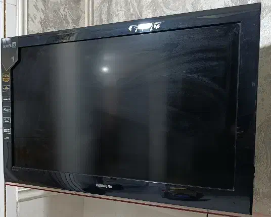 تلویزیون ۴۲اینج|تلویزیون و پروژکتور|کارون, |دیوار