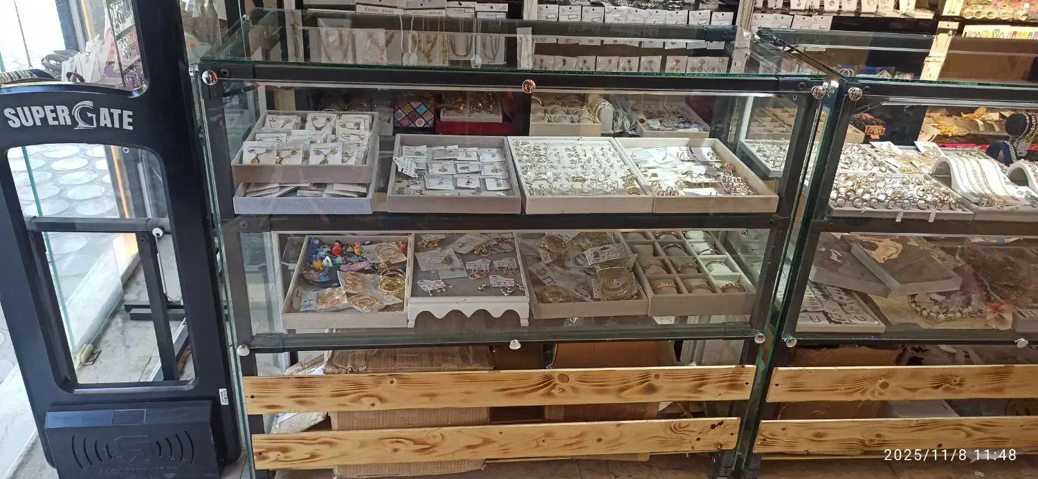 ویترین فروشگاهی|فروشگاه و مغازه|اصفهان, رکن الدوله شرقی|دیوار