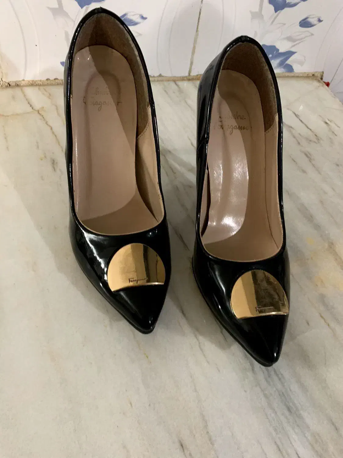 پالتو کفش|لباس|نیشابور, طالقانی|دیوار