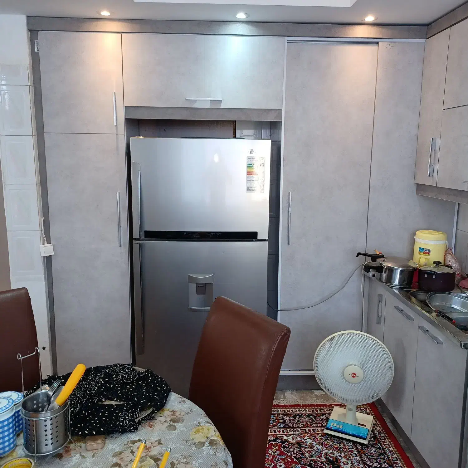 نصاب کابینت کمد درب چوبی|خدمات پیشه و مهارت|اصفهان, نقش جهان|دیوار