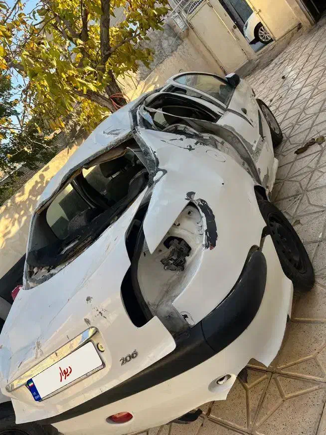 پژو ۲۰۶ مدل ۱۳۹۳ اس دی تصادفی|خودرو سواری و وانت|مشهد, احمدآباد|دیوار