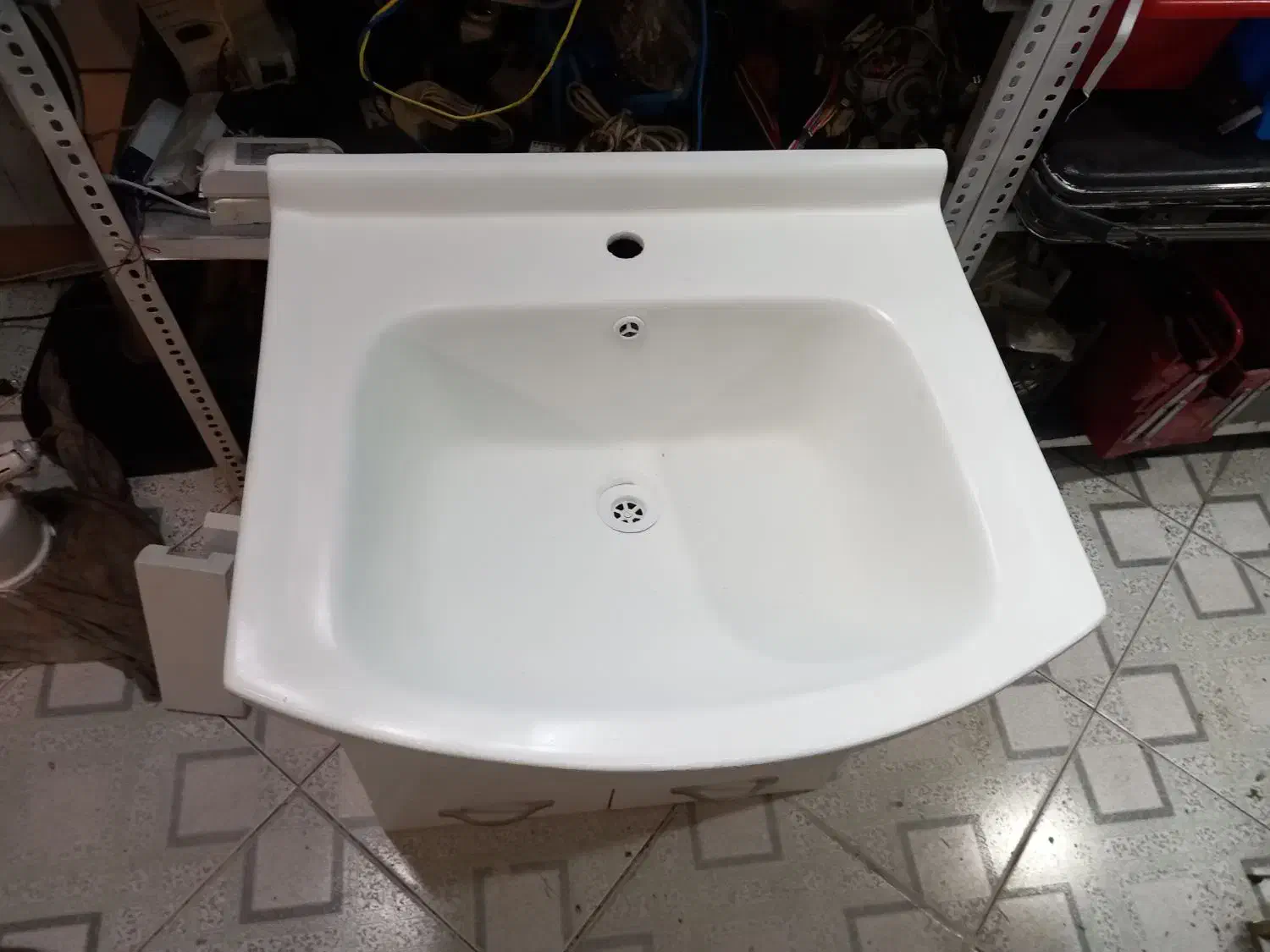 روشویی|لوازم سرویس بهداشتی|سمنان, |دیوار