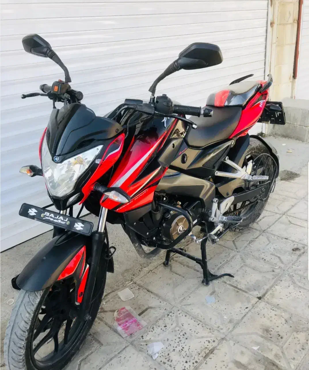 ان اس ۹۵|موتورسیکلت|شاهنجرین, |دیوار