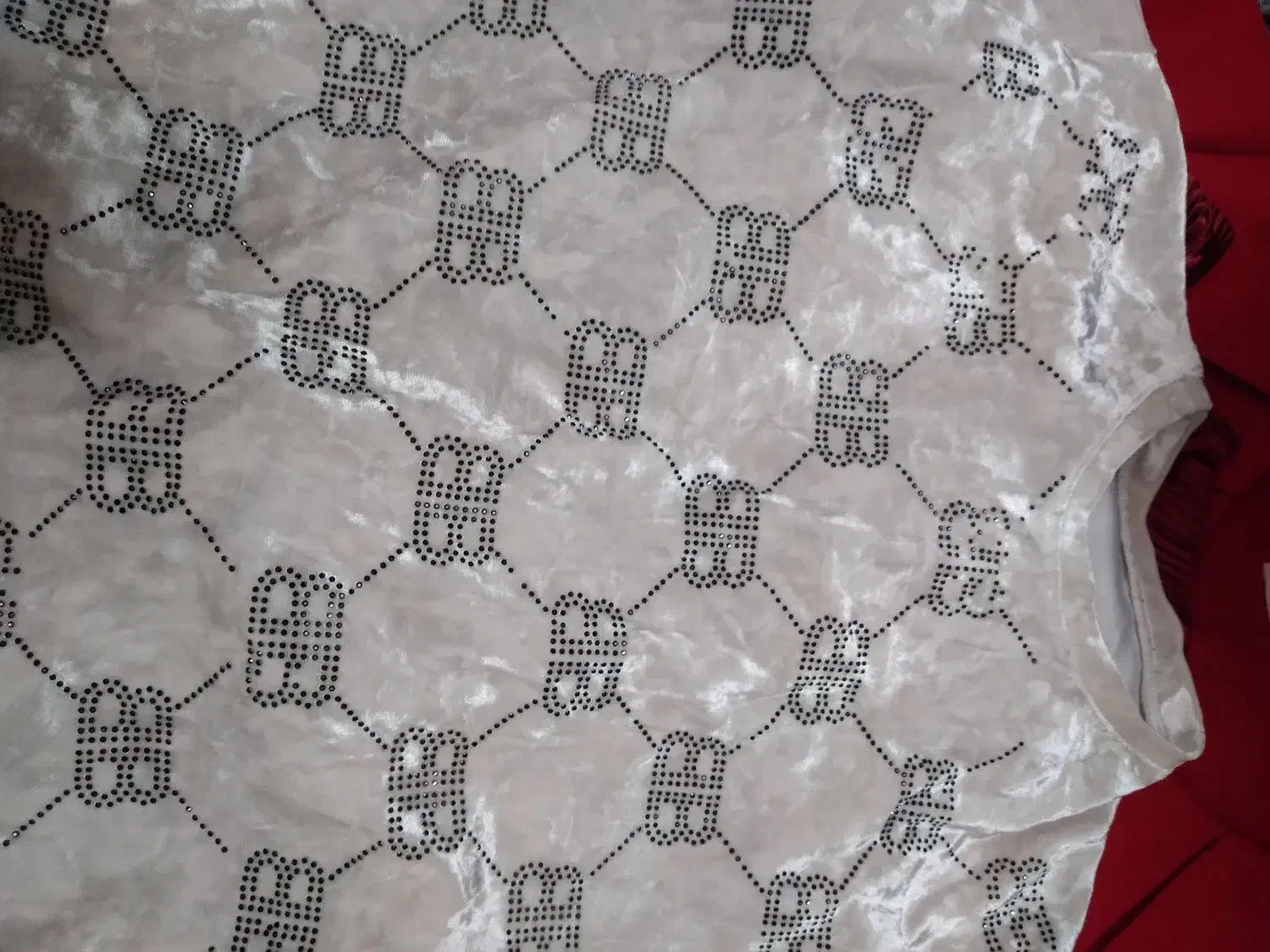 مانتو|لباس|قم, شهر قائم|دیوار