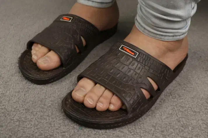 دمپایی مردانه جنس خوب از این فیبریا نیست|کیف، کفش، کمربند|کرمانشاه, |دیوار