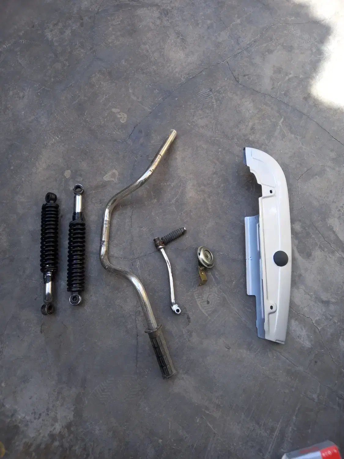 وسایل موتور سیکلت|قطعات یدکی و لوازم جانبی|ساوه, |دیوار