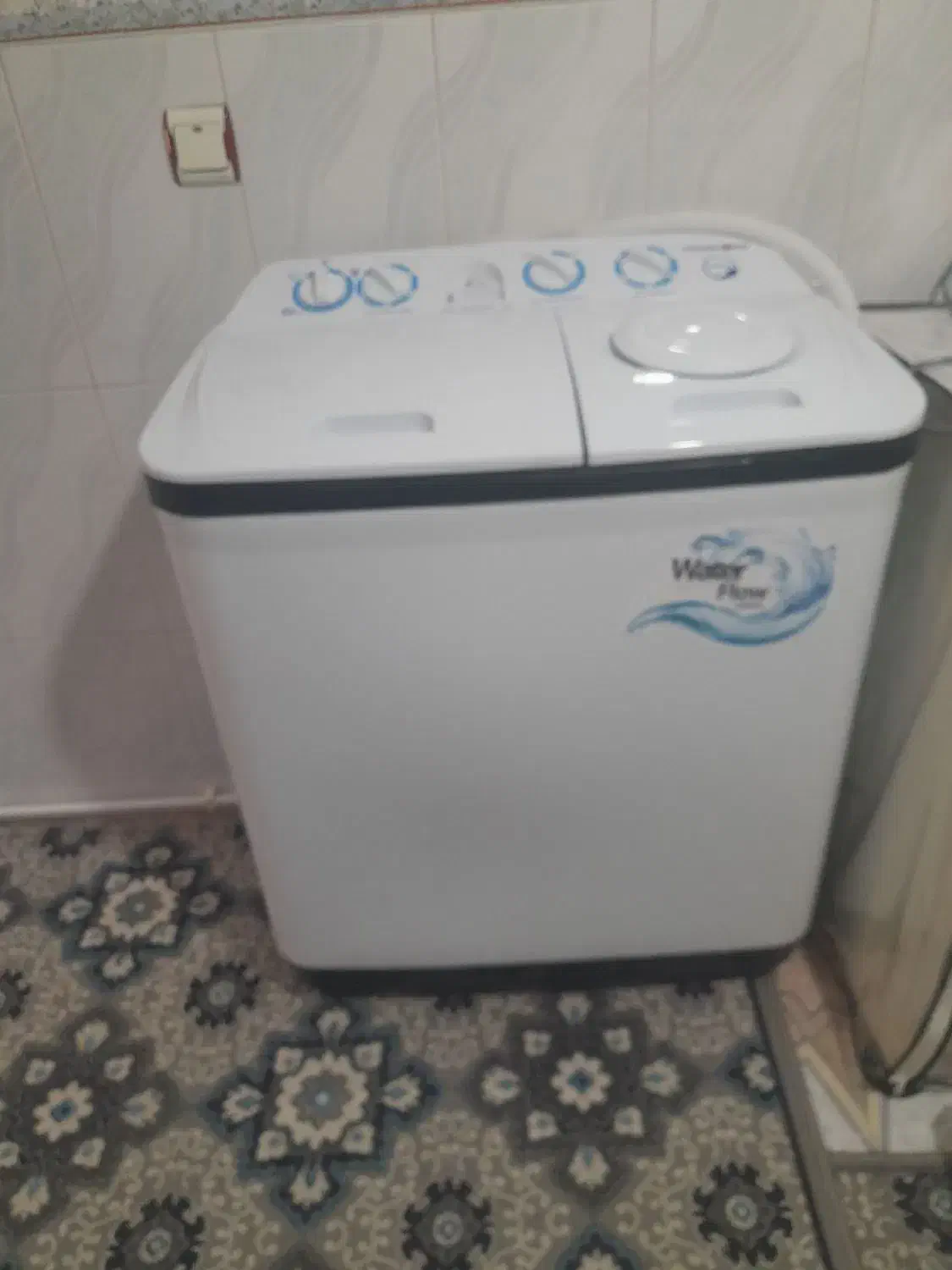 یک عدد لباسشویی مارک پاکشوما ۹ نیم کیلو|ماشین لباسشویی و خشککن لباس|لالجین, |دیوار