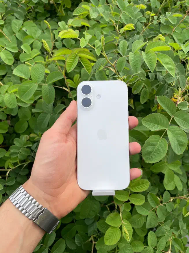 iphone 17 normal|موبایل|قم, جهان بینی|دیوار