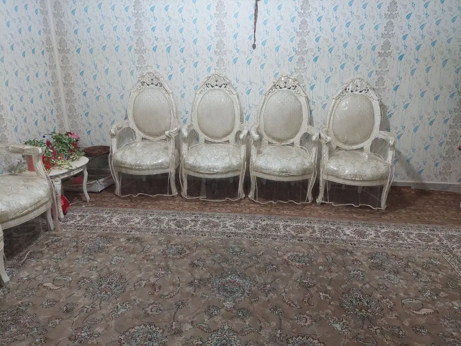 مبل ۹ نفره سلطنتی به همراه کاور مبل|مبلمان خانگی و میز عسلی|کهک, |دیوار