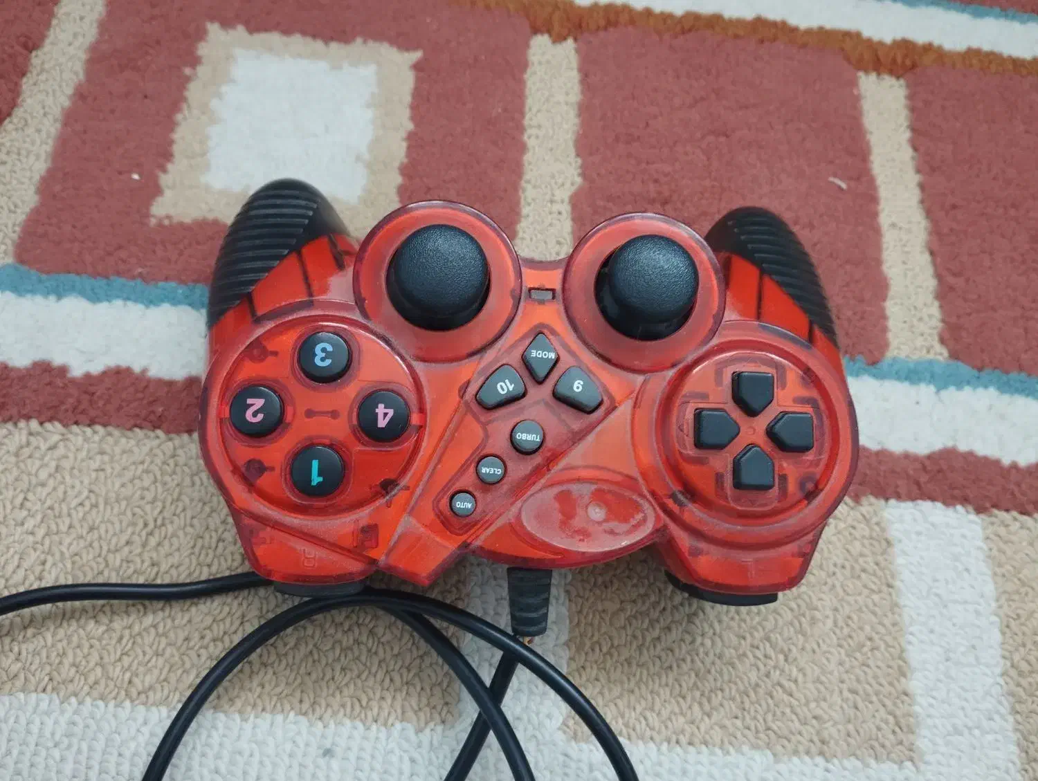 دسته ی بازی با کامپیوتر|کنسول، بازی ویدئویی و آنلاین|صدرا-فارس, فاز ۱|دیوار