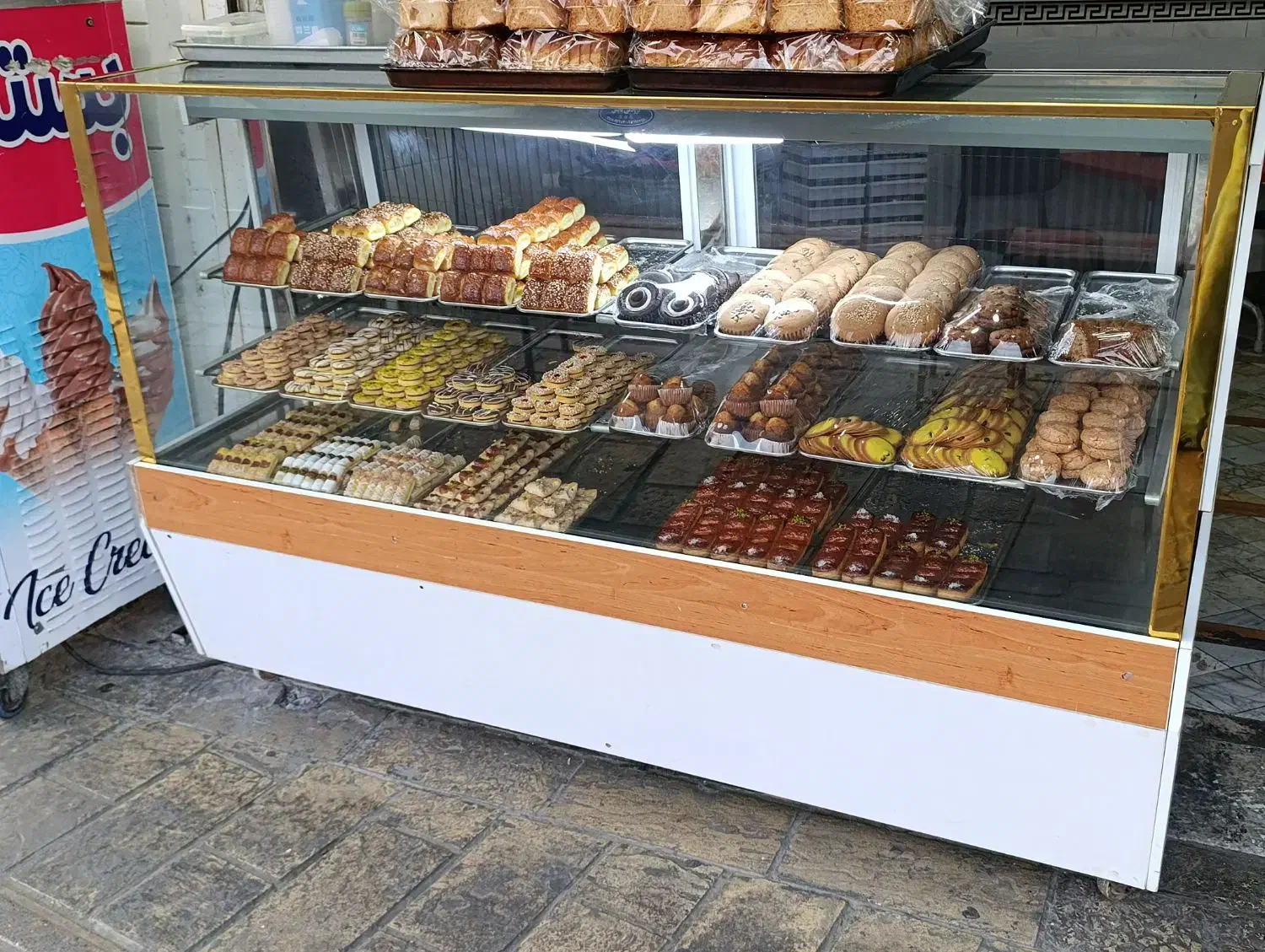 ویترین و یخچال شیرینی|فروشگاه و مغازه|تنکابن, |دیوار