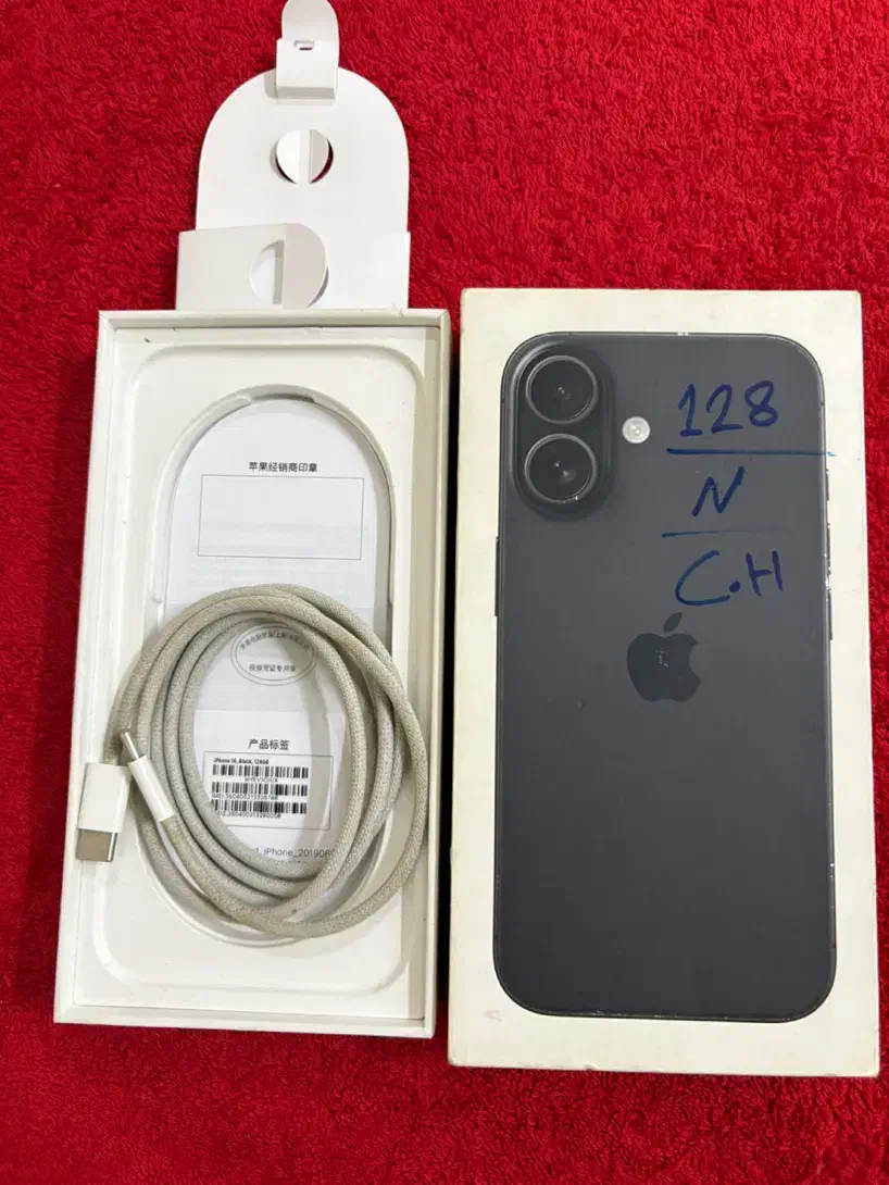 ایفون ۱۶ نرمال|موبایل|تهران, مهرآباد|دیوار