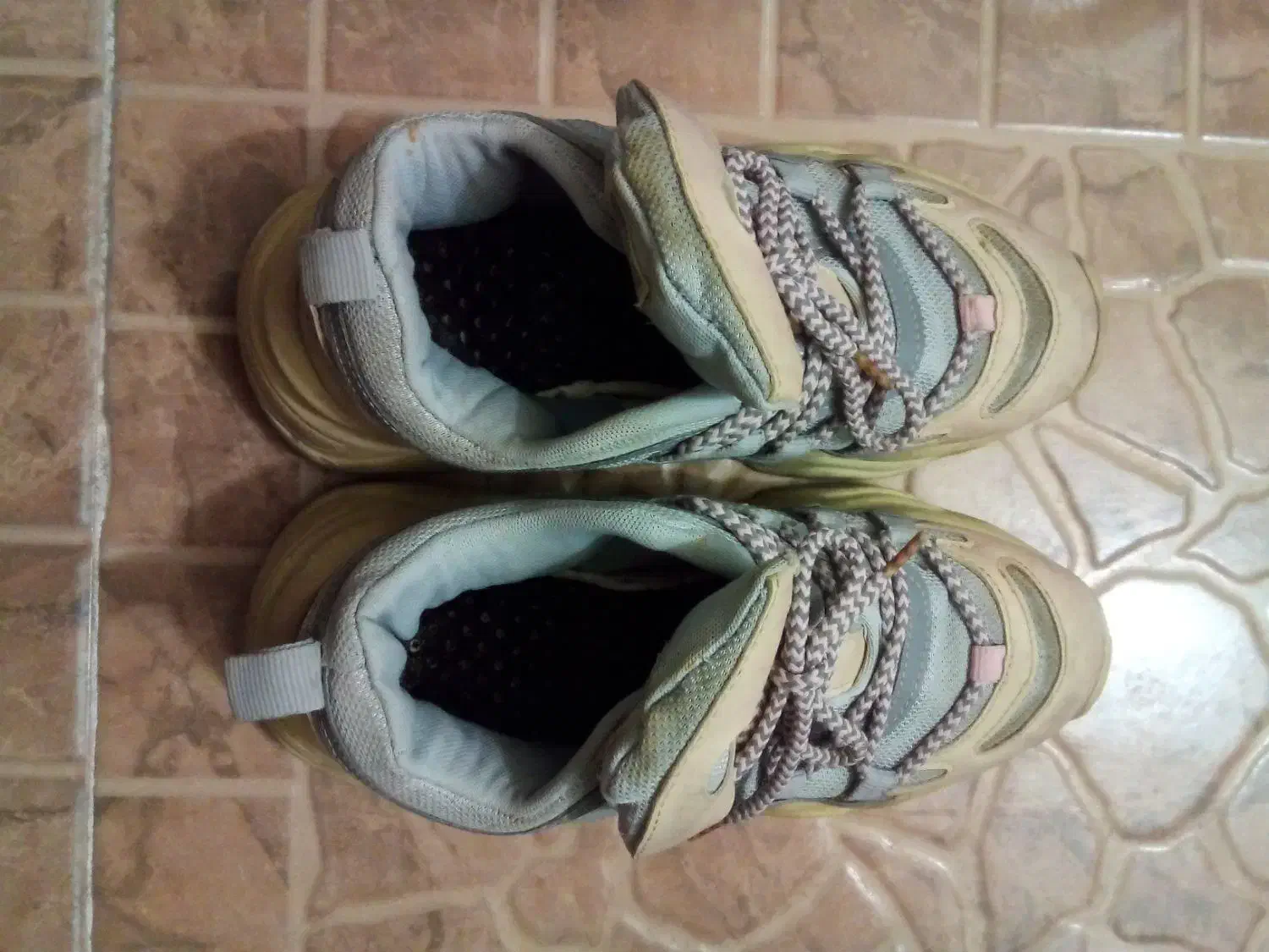 کفش و کتانی سایز ۳۷ زیر قیمت در حد نو|کیف، کفش، کمربند|ساوه, |دیوار