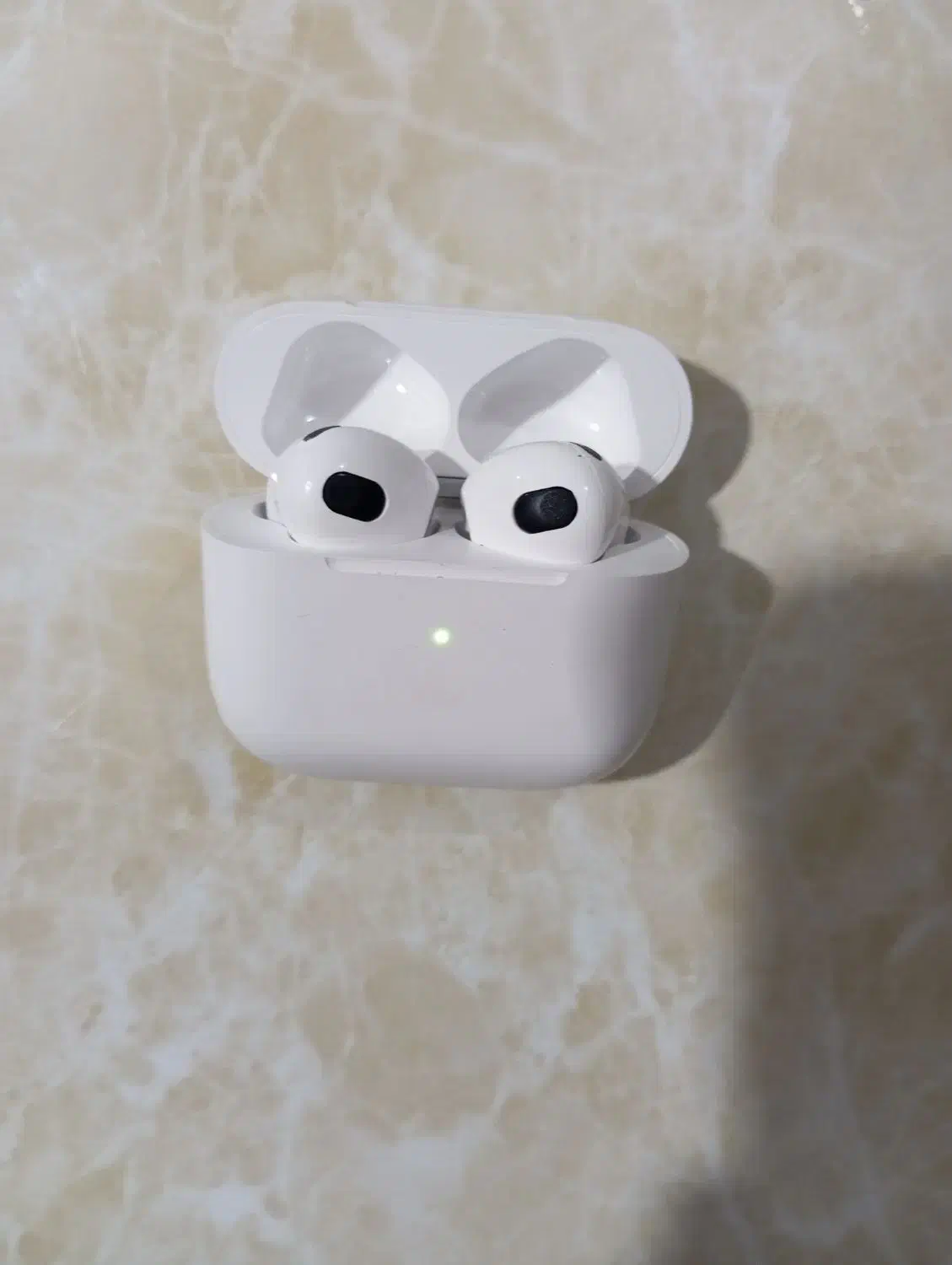 ایرپاد|صوتی و تصویری|سلماس, |دیوار