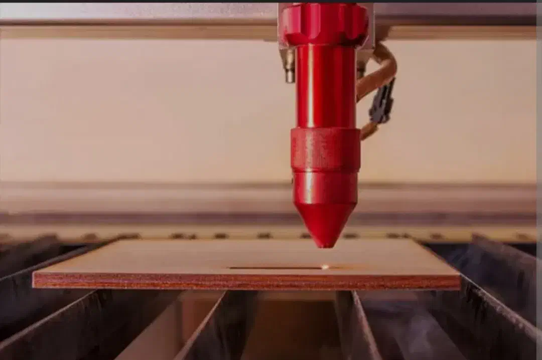 اپراتور دستگاه cnc شبکاری (تولیدی)|استخدام بازاریابی و فروش|اقبالیه, |دیوار