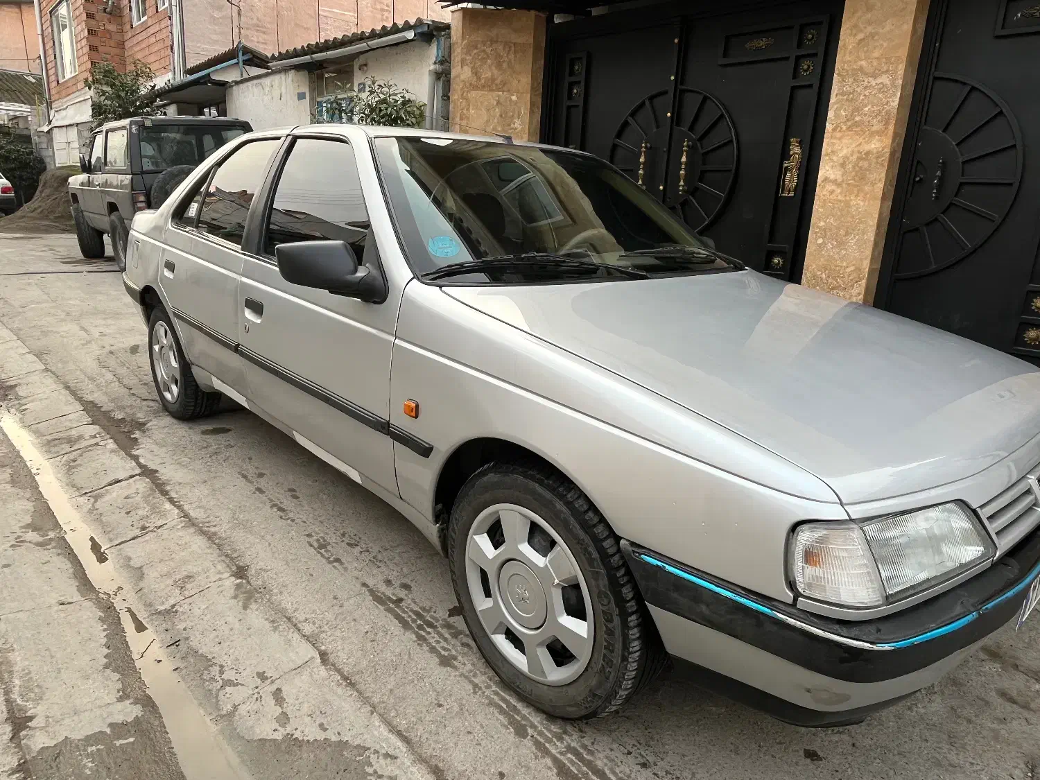 خودرو ۴۰۵ GLXتو کرم مدل۱۳۸۸|خودرو کلاسیک|بابل, |دیوار