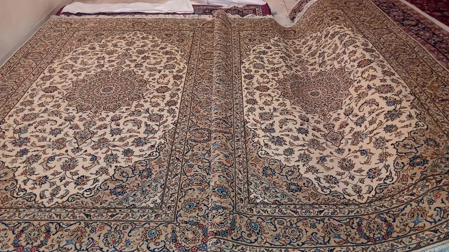 جفت شش متری بافت یزد|فرش|مشهد, چهارباغ|دیوار