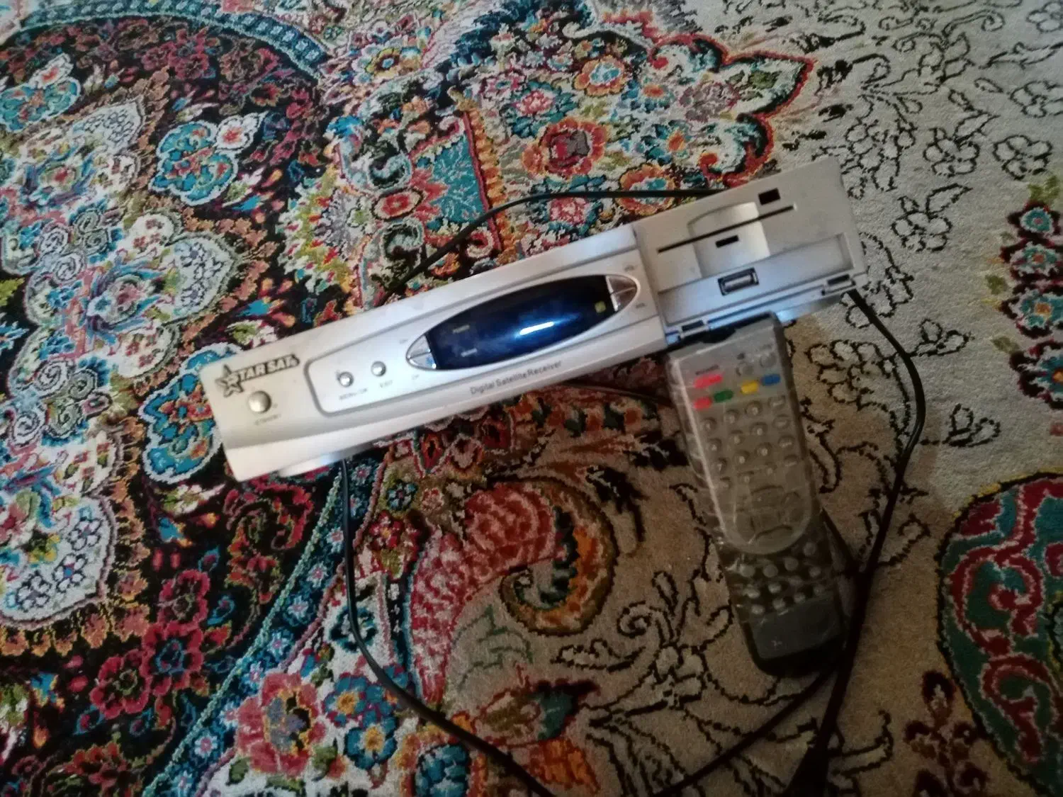 گیرنده دیجیتال|صوتی و تصویری|شهرضا, |دیوار