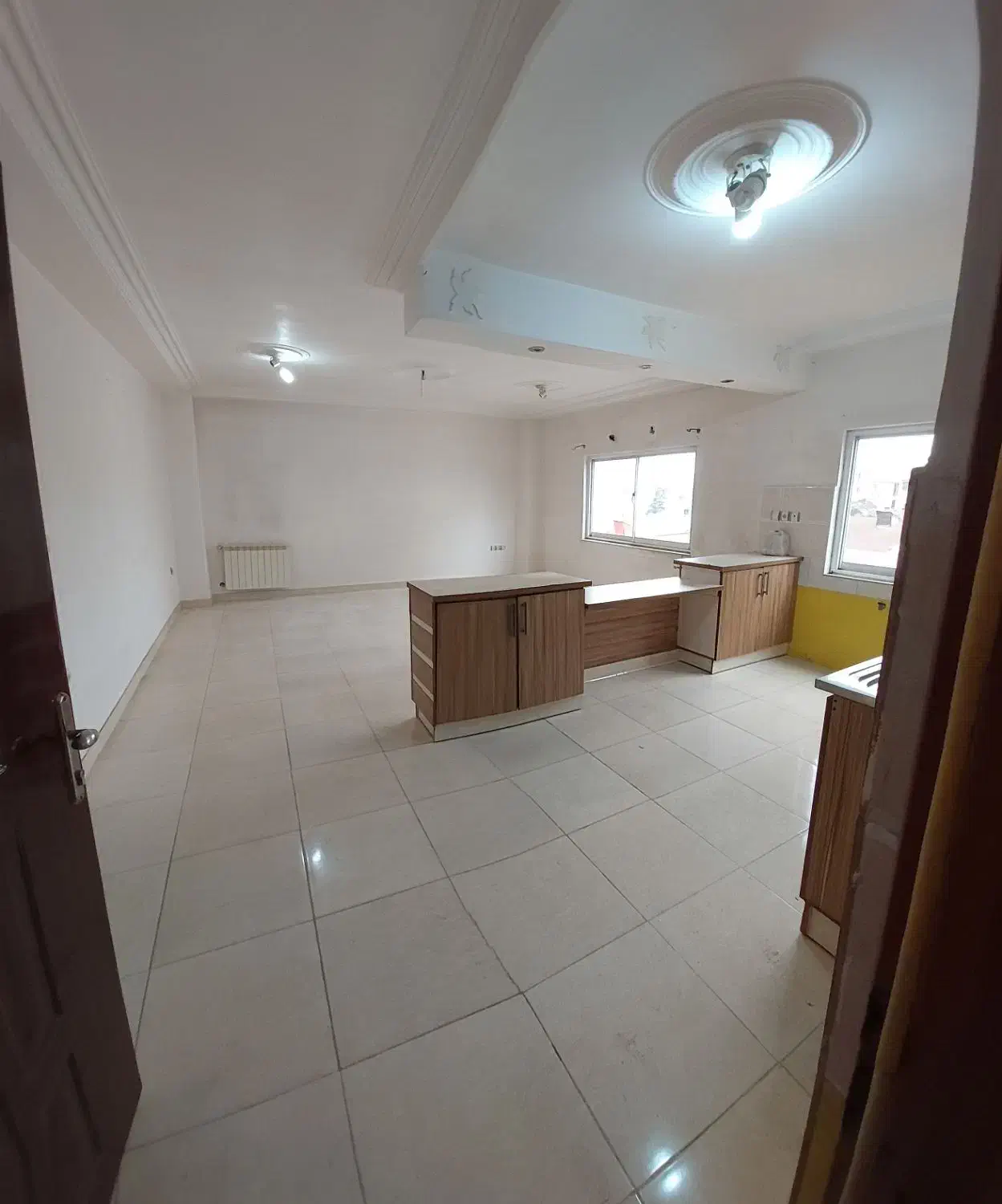 اجاره یک واحد آپارتمان ۸۵متری طبقه دوم خیابان شهدا|اجارهٔ آپارتمان|رشت, پاستوریزه|دیوار