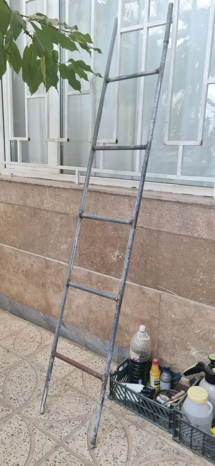 نردبان|ابزارآلات|ابهر, |دیوار