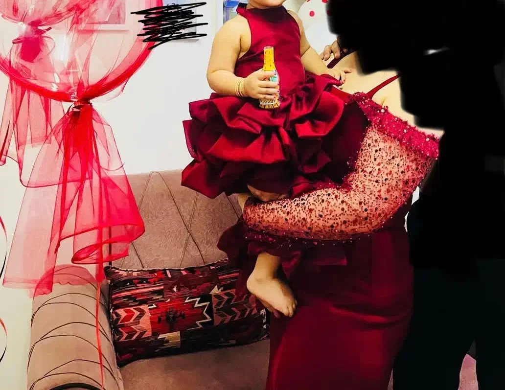 مزونی|لباس|رشت, نظری|دیوار