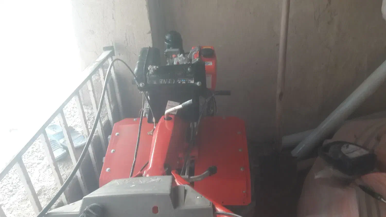 یک دستگاه تیلر چهارشاخ زنی زعفرانی|ماشینآلات صنعتی|تربتحیدریه, ترمینال|دیوار