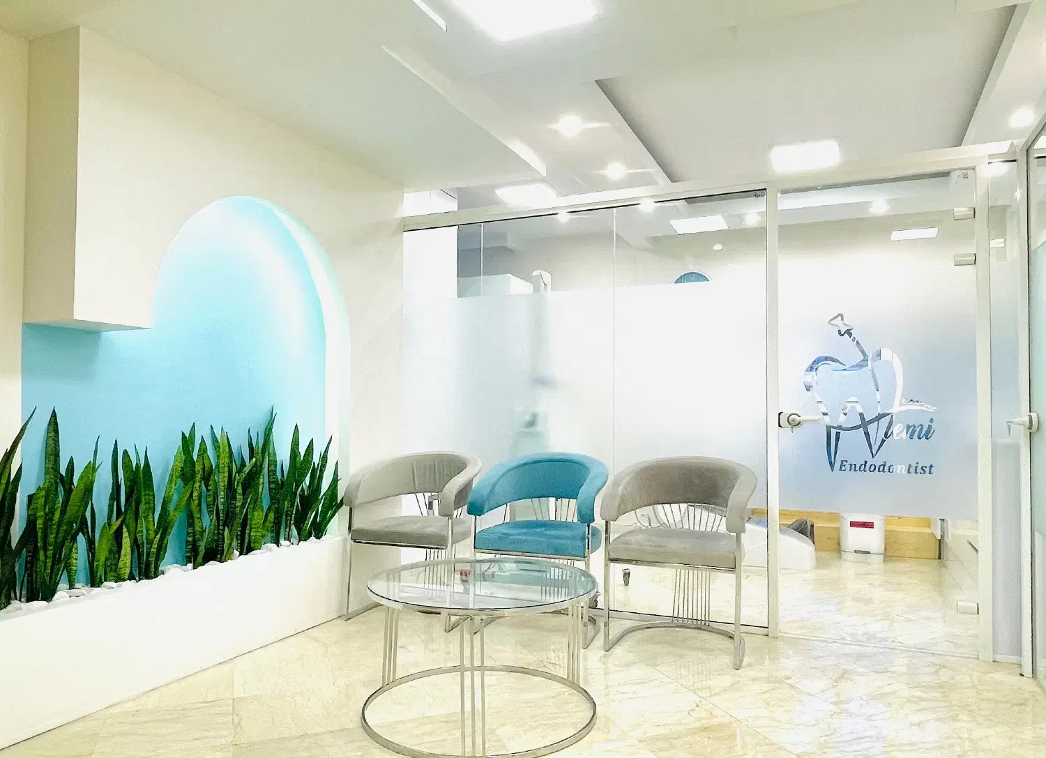 استخدام دستیار دندانپزشک|استخدام درمانی، زیبایی، بهداشتی|تهران, پردیسان|دیوار