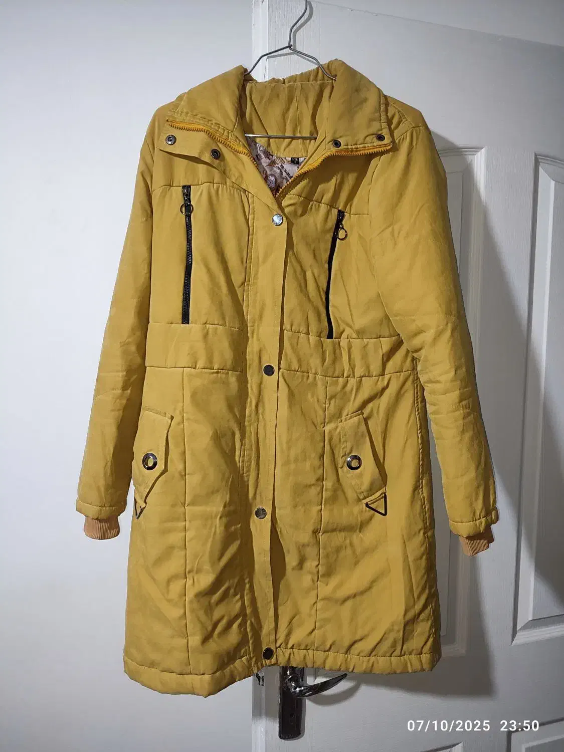 پالتو و مانتو در حد نو|لباس|تویسرکان, |دیوار