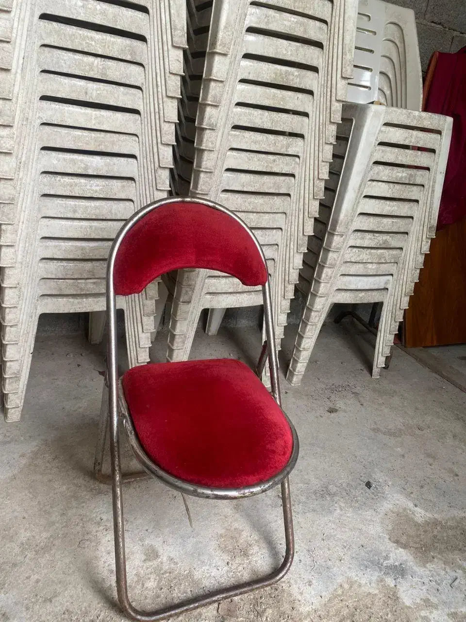 صندلی مخمل|صندلی و نیمکت|رشت, سیا اسطلخ|دیوار