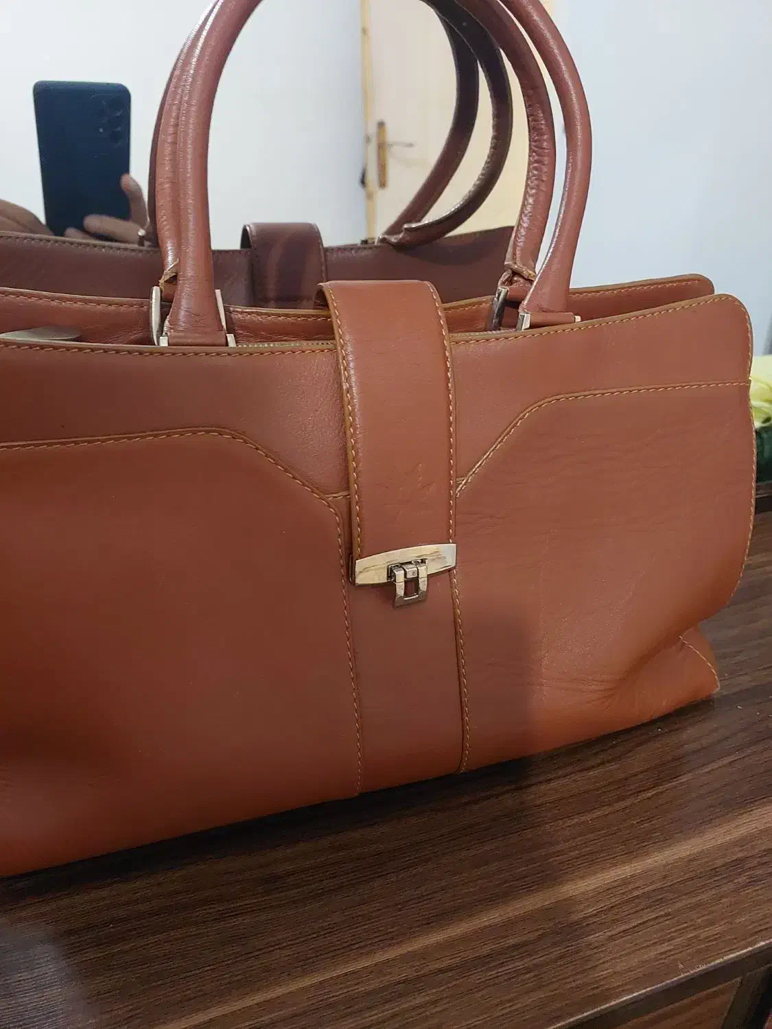 کیف نوین چرم|کیف، کفش، کمربند|پرند, فاز ۴|دیوار