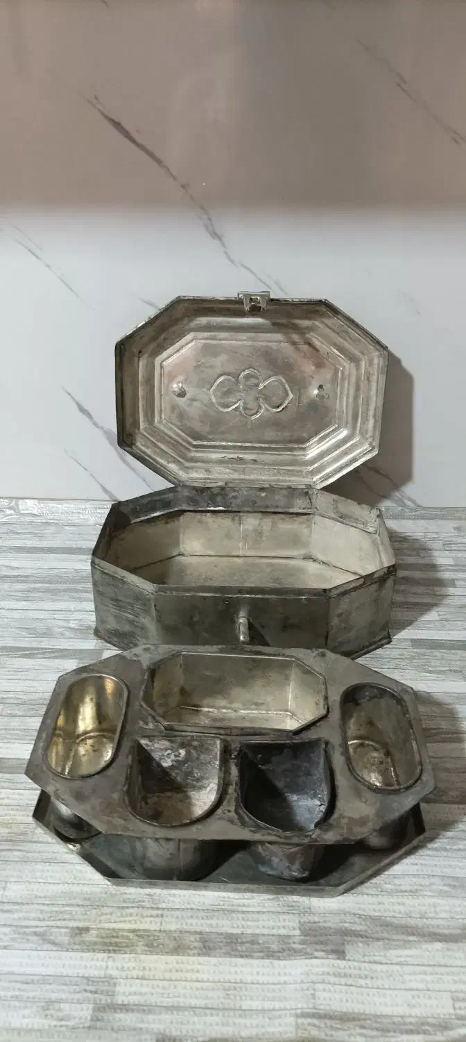 ادویه دان مسی قدیمی|کلکسیون اشیاء عتیقه|زنجان, |دیوار