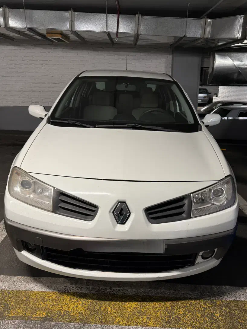 مگان سفید ۱۳۹۱ اتوماتیک|خودرو سواری و وانت|تهران,  امام زاده قاسم (نیاوران)|دیوار