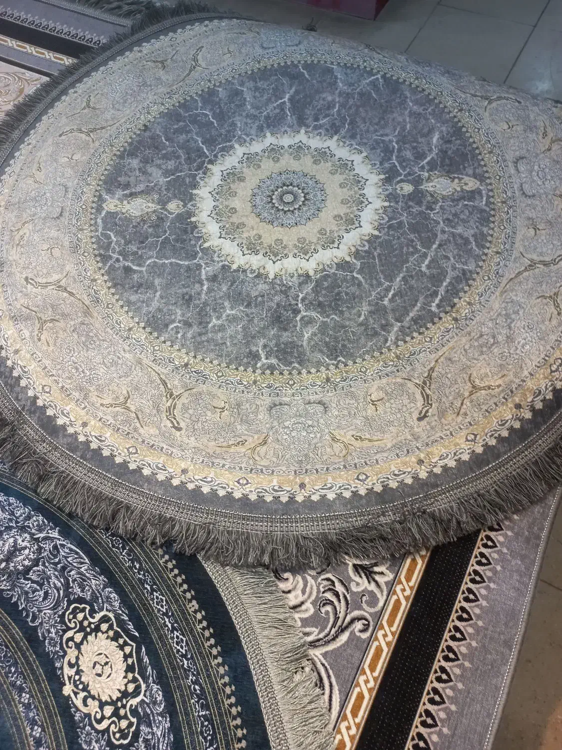 مخمل فرش ضمانت دار کد ۹۹ برند اکسین فرش|پادری|اصفهان, لیمجیر|دیوار