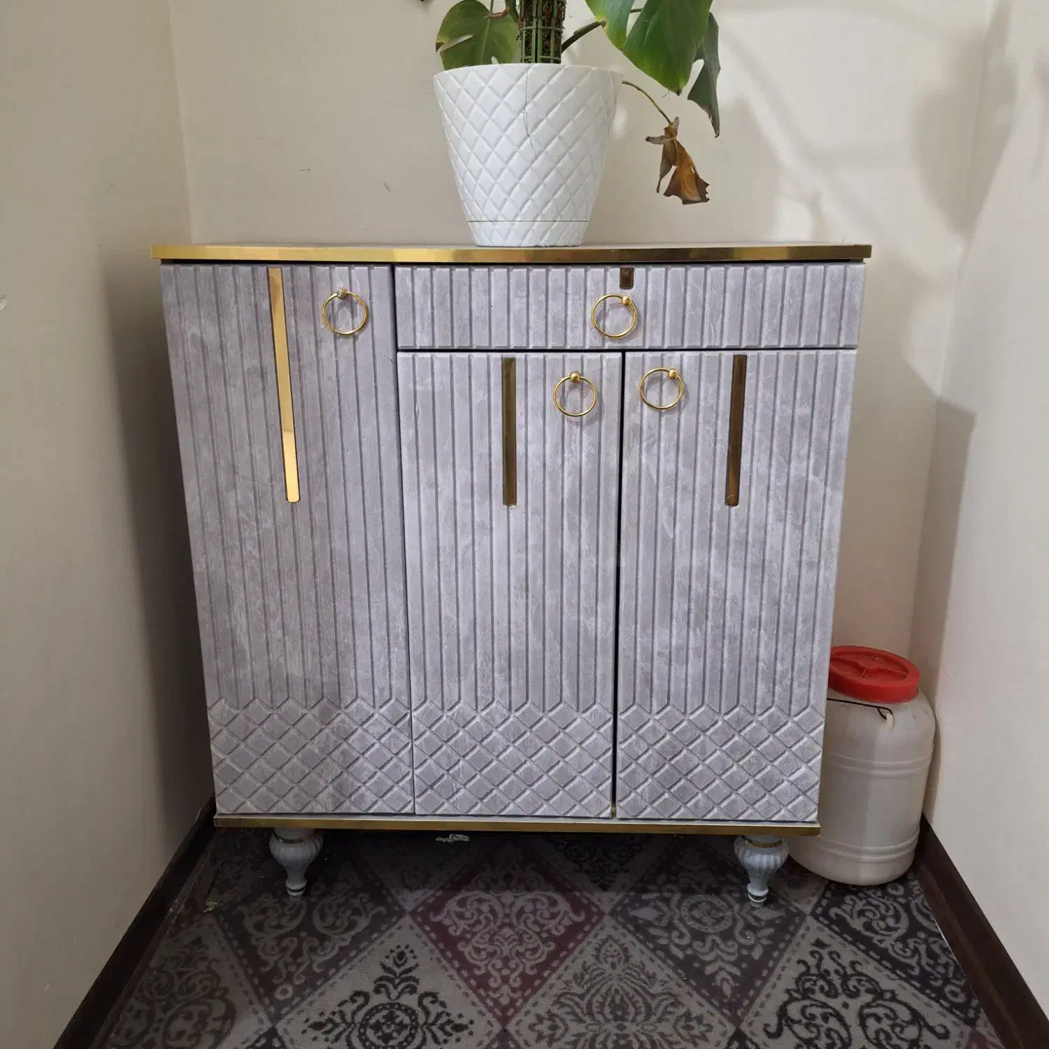 جاکفشی|جاکفشی، کمد، دراور|حمیدیه, |دیوار