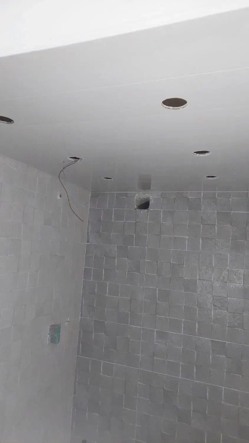 به یک همکار جهت نصب کاغذ دیواری|استخدام معماری، عمران و ساختمانی|محمدشهر, محمدشهر|دیوار