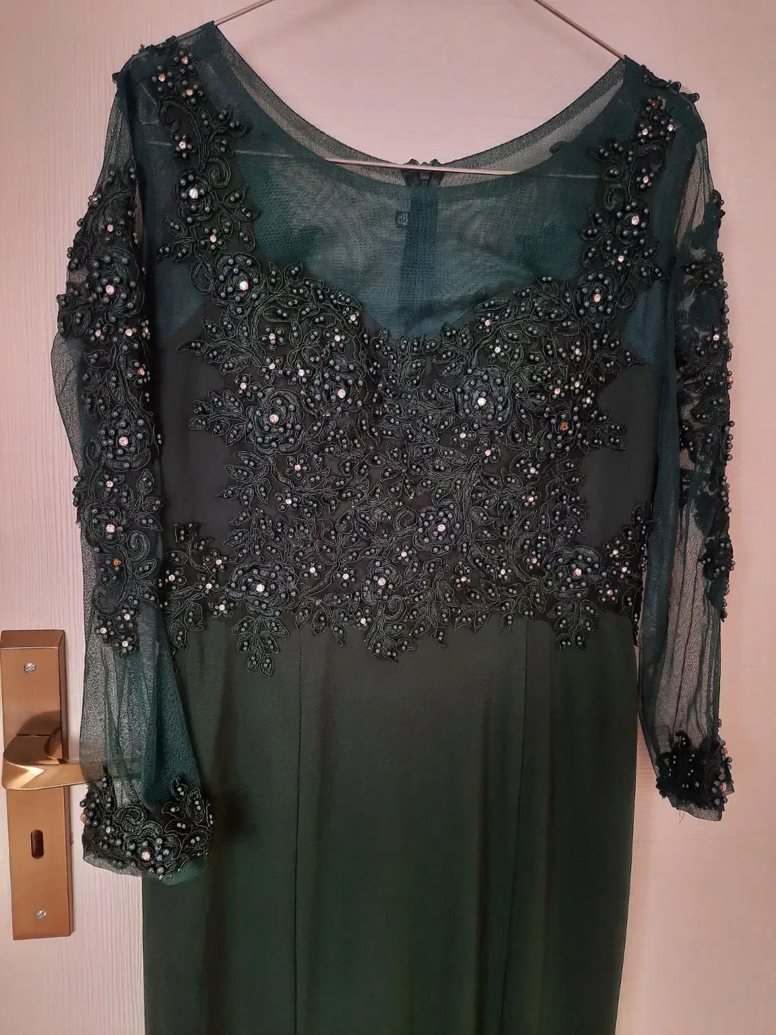 لباس مجلسی|لباس|کرج, باغستان|دیوار