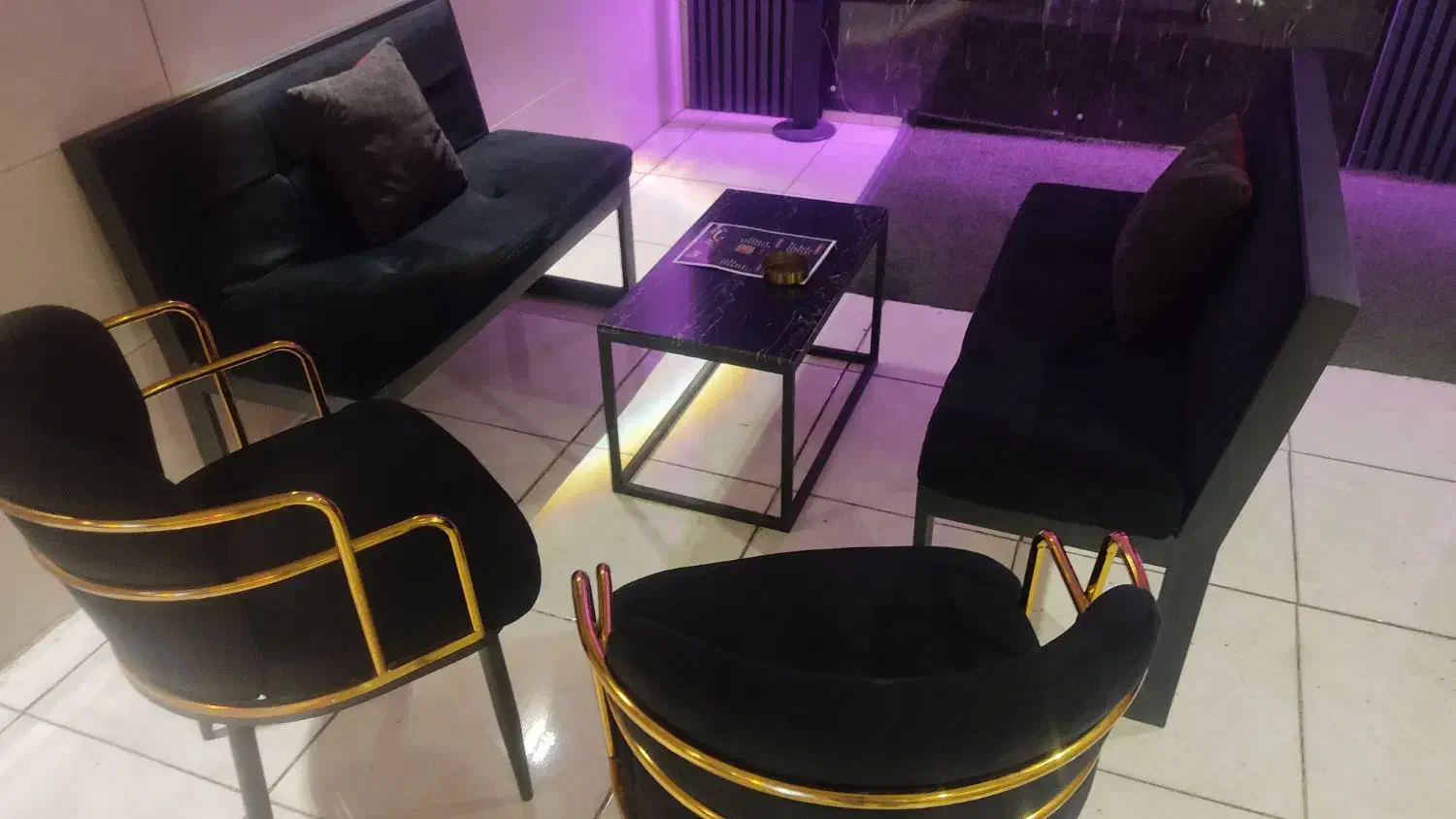 میز و صندلی و نیمکت|صندلی و نیمکت|اسلام‌شهر, شهرک قائمیه|دیوار