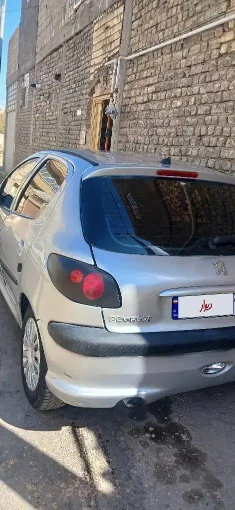 206تیپ دو|خودرو سواری و وانت|شهرضا, |دیوار