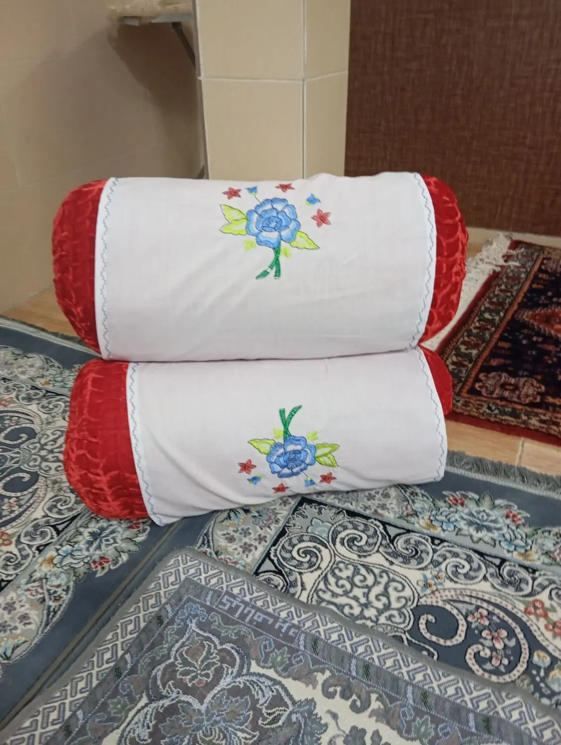 متکا|پشتی|کاشان, زیارتی|دیوار