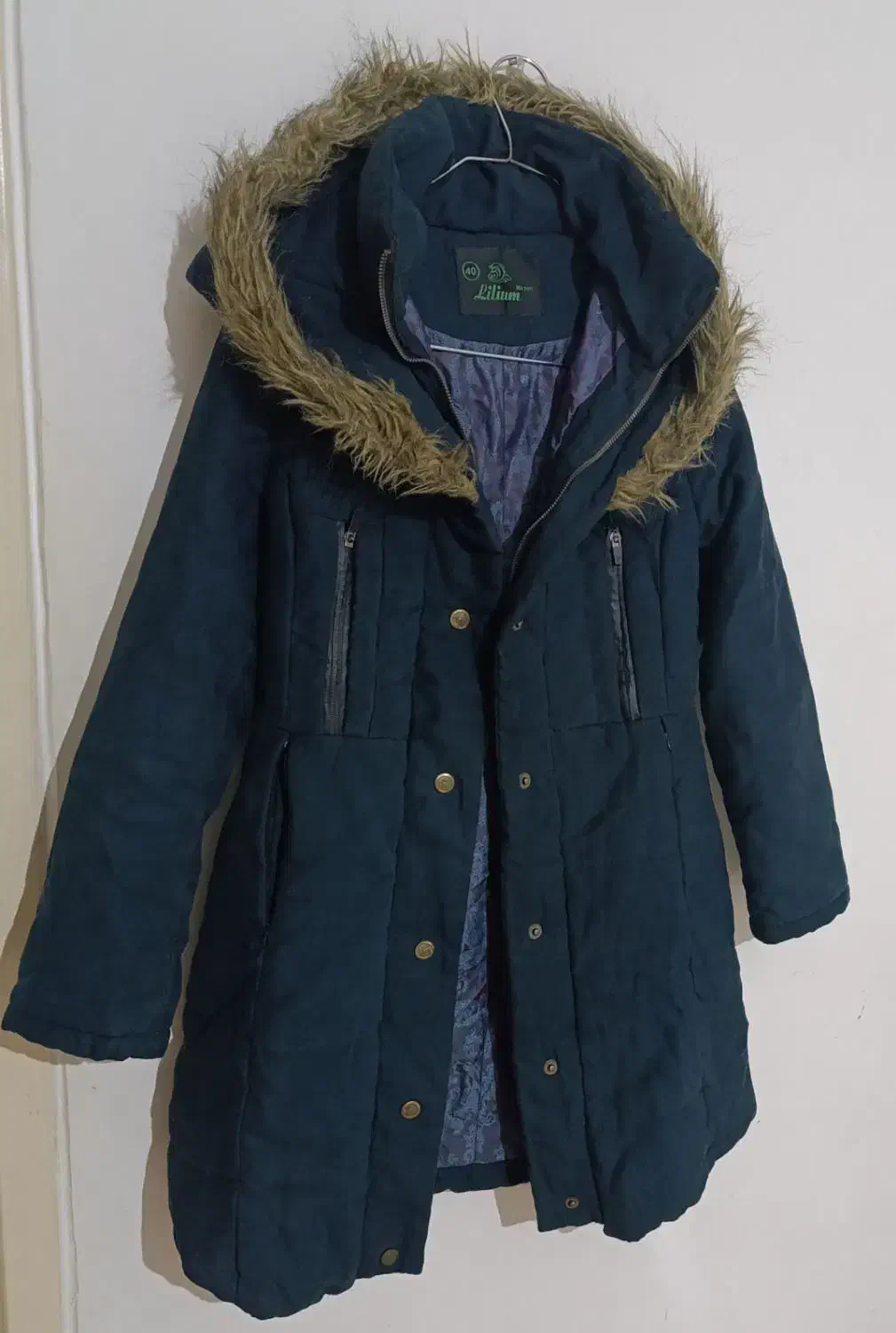 پالتو نوجنس رویش مخمل طورعالی رنگ سبز کله غازی|لباس|قرچک, زیبا شهر|دیوار