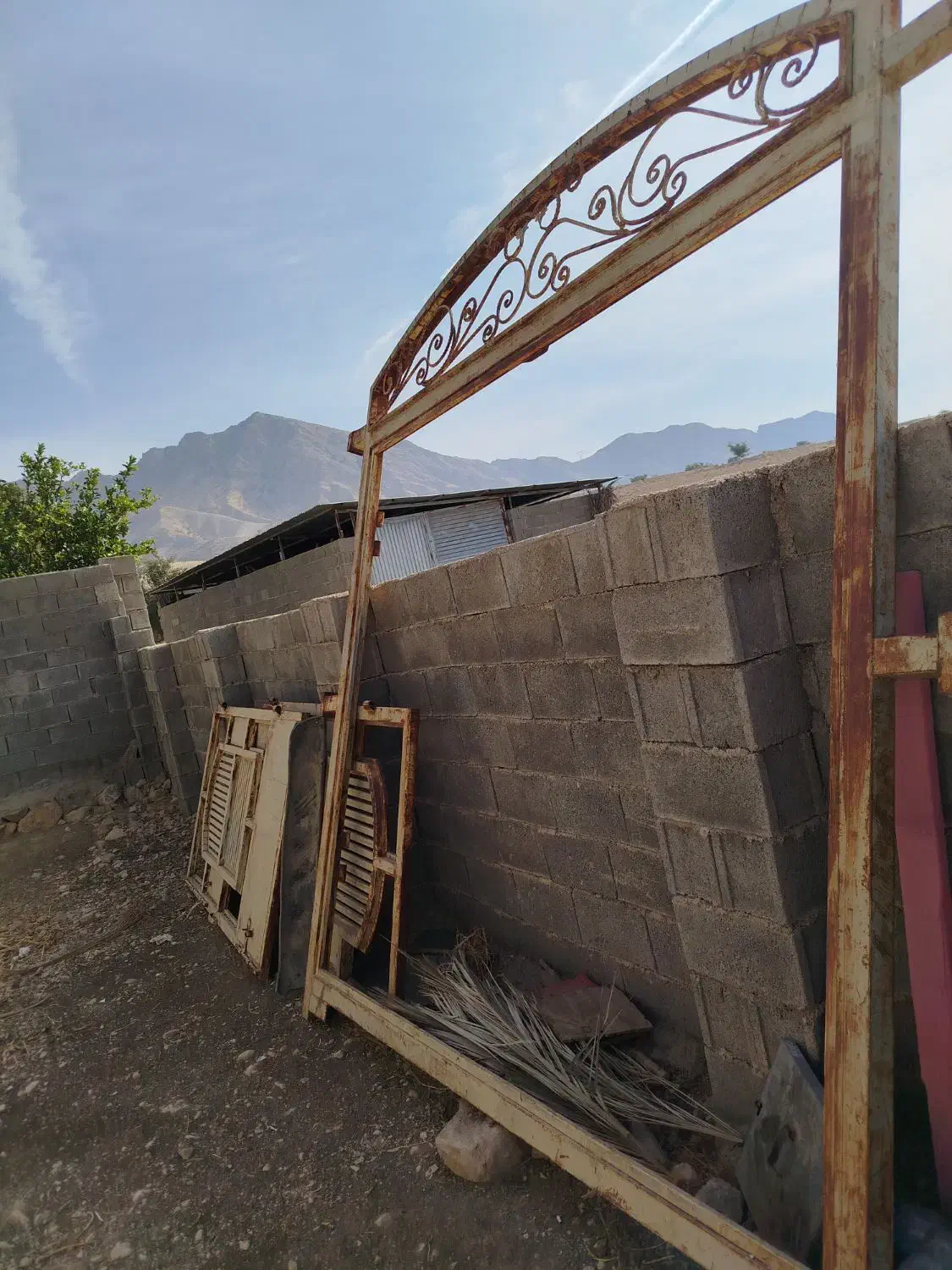 درب حیاط|مصالح و تجهیزات ساختمان|کازرون, |دیوار