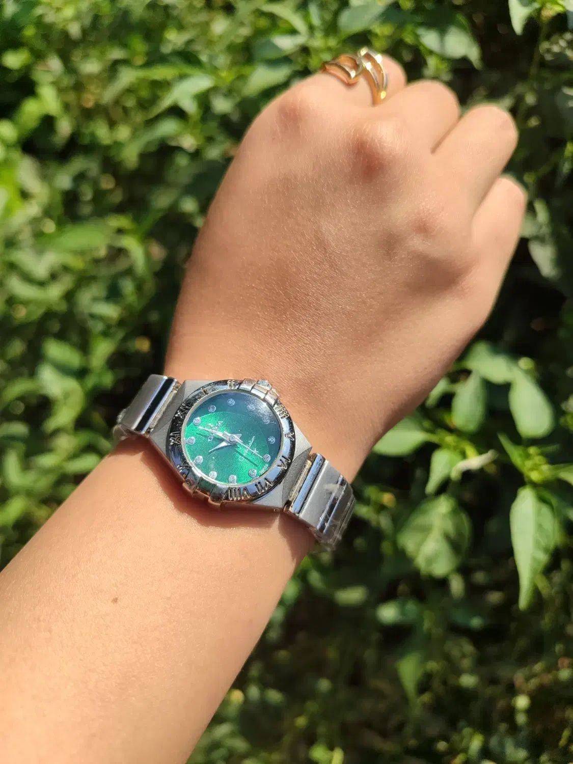 ساعت|ساعت|پرند, فاز ۶|دیوار