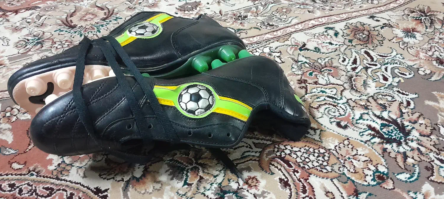 کفش چمن مفت مفت|ورزش‌های توپی|برخوار, |دیوار