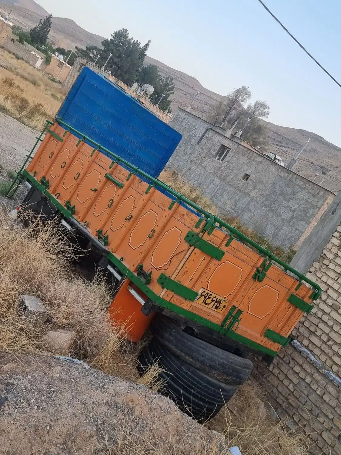 اتاق خاور|خودرو سنگین|شیراز, برمشور علیا|دیوار