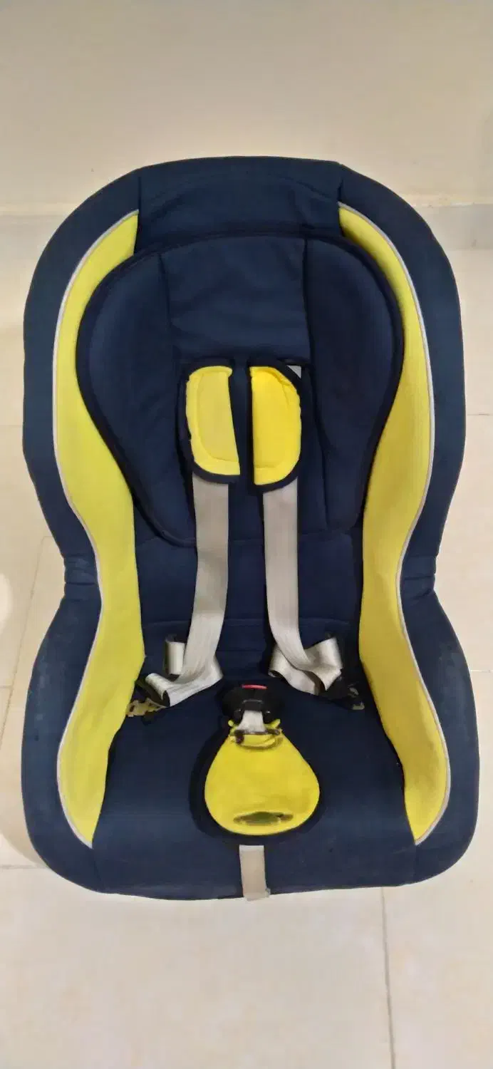 صندلی ماشین کودک|تخت و صندلی بچه|ارومیه, |دیوار