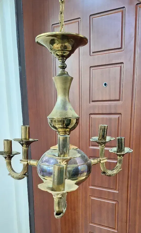 لوستر برنزی ۶ شعله|لوستر و چراغ آویز|کرج, باغستان|دیوار