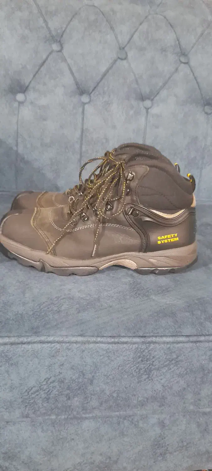 کفش کار وپوتین|کیف، کفش، کمربند|مشهد, امامیه (شهرک غرب)|دیوار