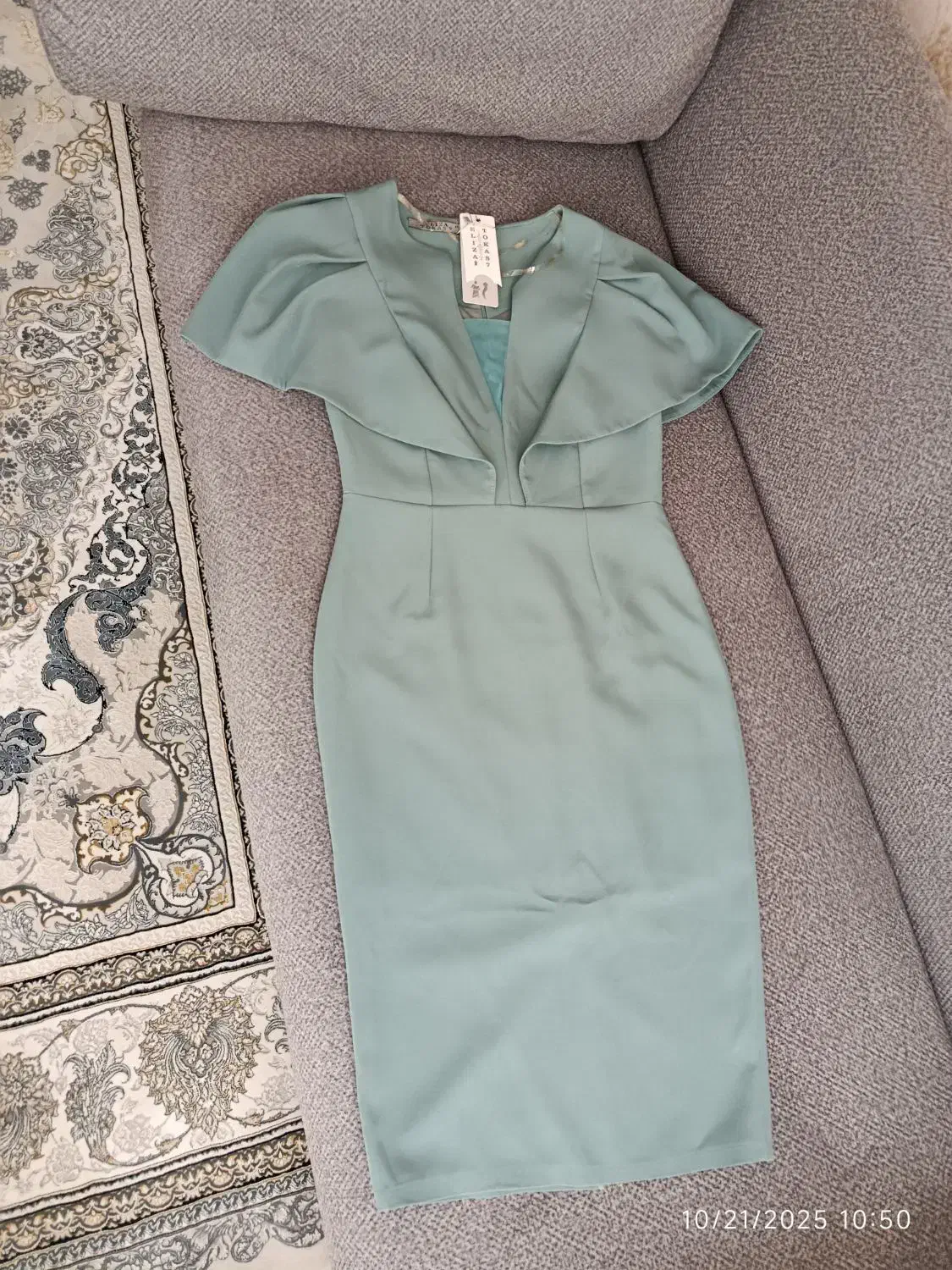 پیراهن کرپ ترک|لباس|شهریار, شهریار|دیوار